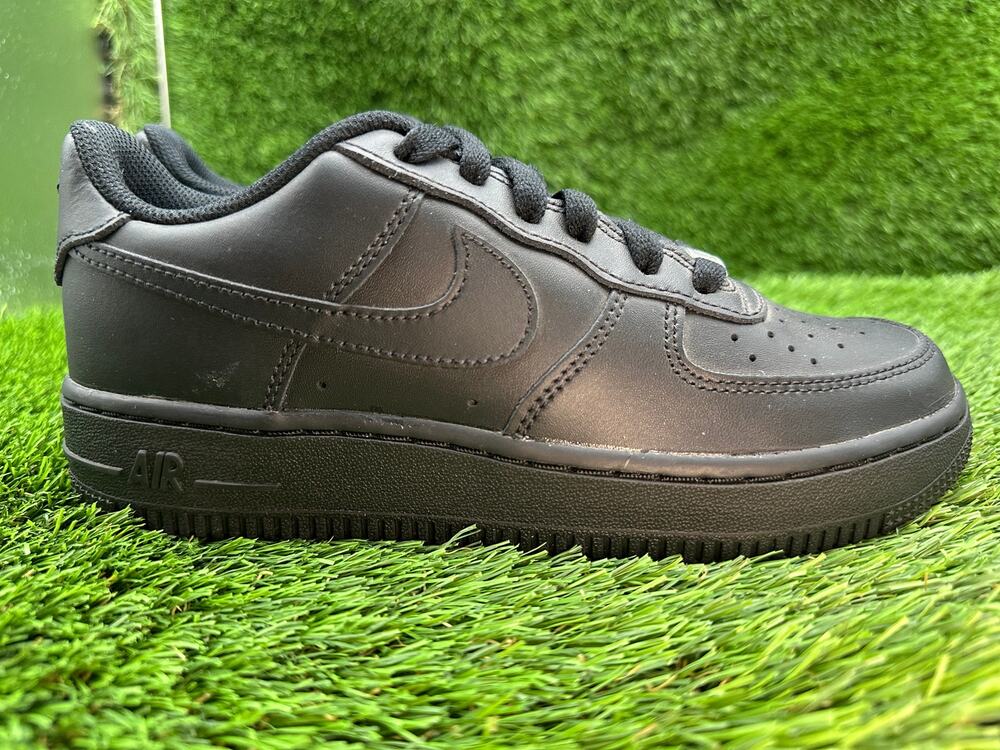 Nike Air Force 1 LE DH2920-001 Athletic Shoes Boys 4.5Y Black Leather Cushioned